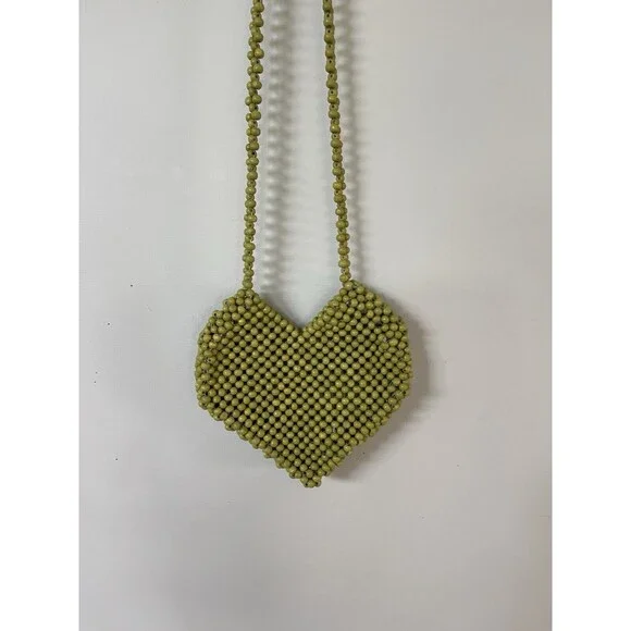 Urban Outfitters?  Crossbody Bag Green Vacay Women Heart Shape Wood Beaded - Picture 4 of 7